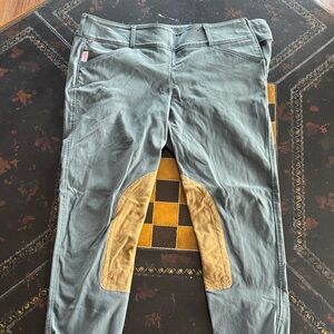 Artichoke / Tan Tailored Sportsman Trophy Hunter breeches, size 30